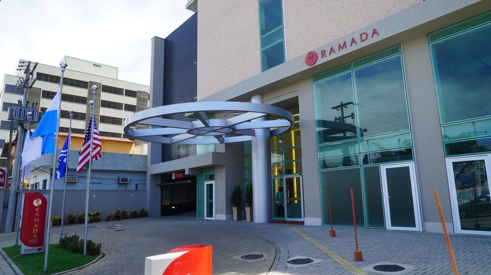 Ramada By Wyndham Macae Hotel & Suites Exterior photo